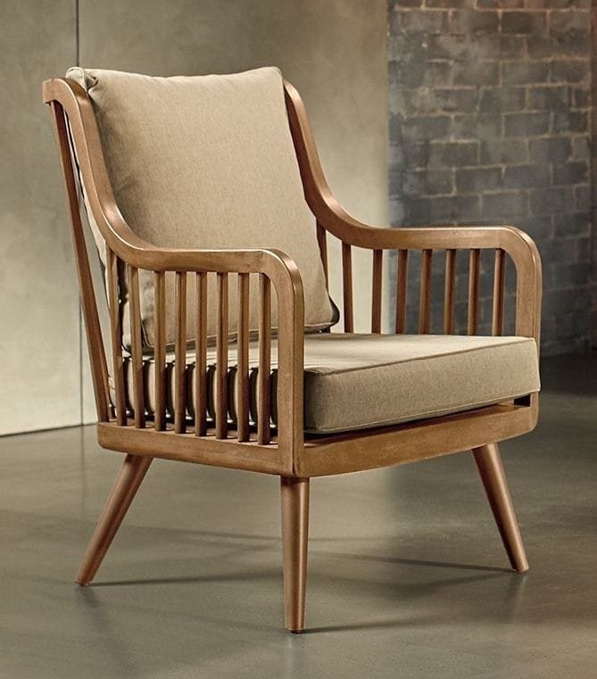 Solid wood spindle armchair